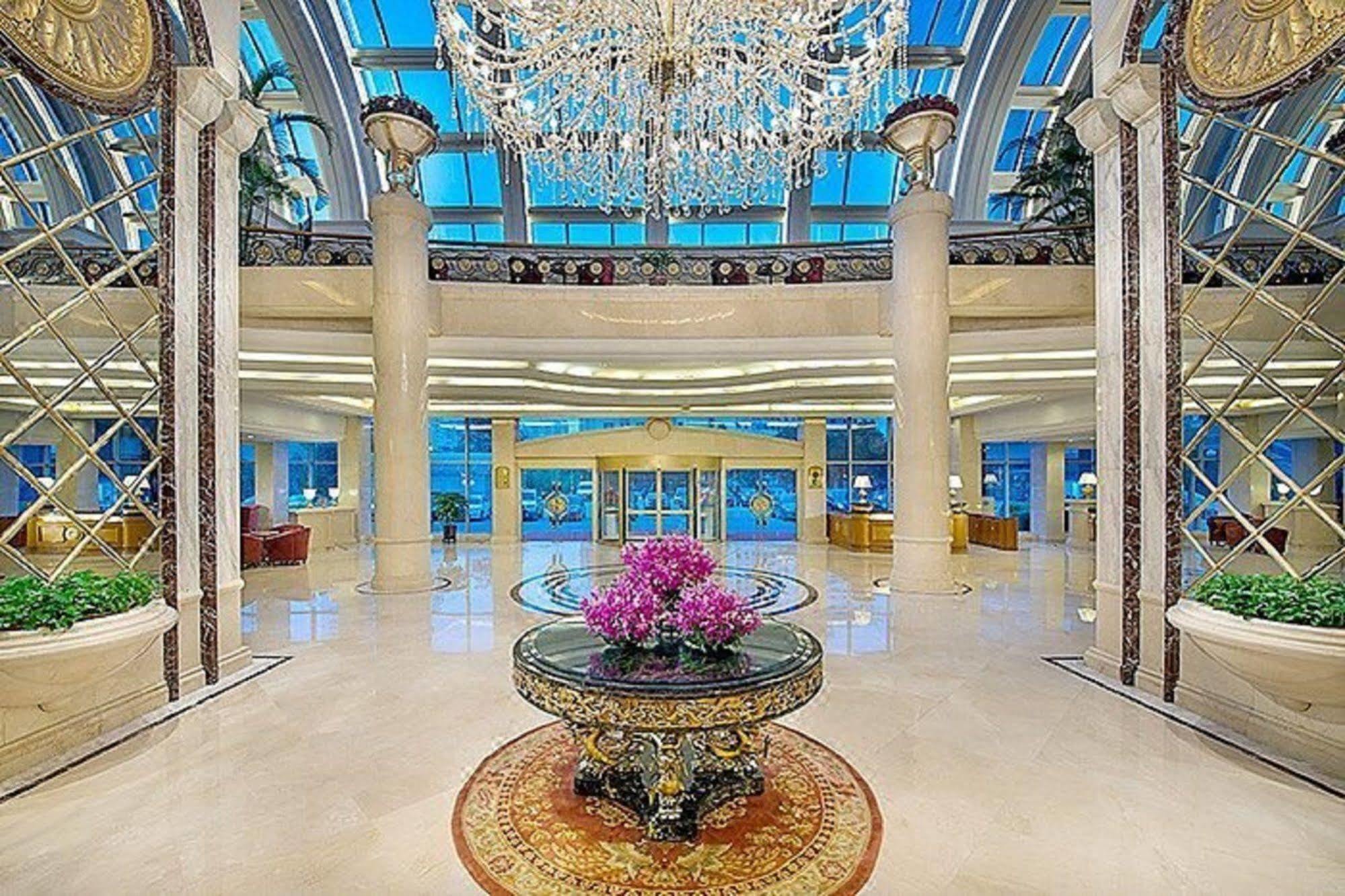 Celebrity International Grand Hotel Peking  Buitenkant foto