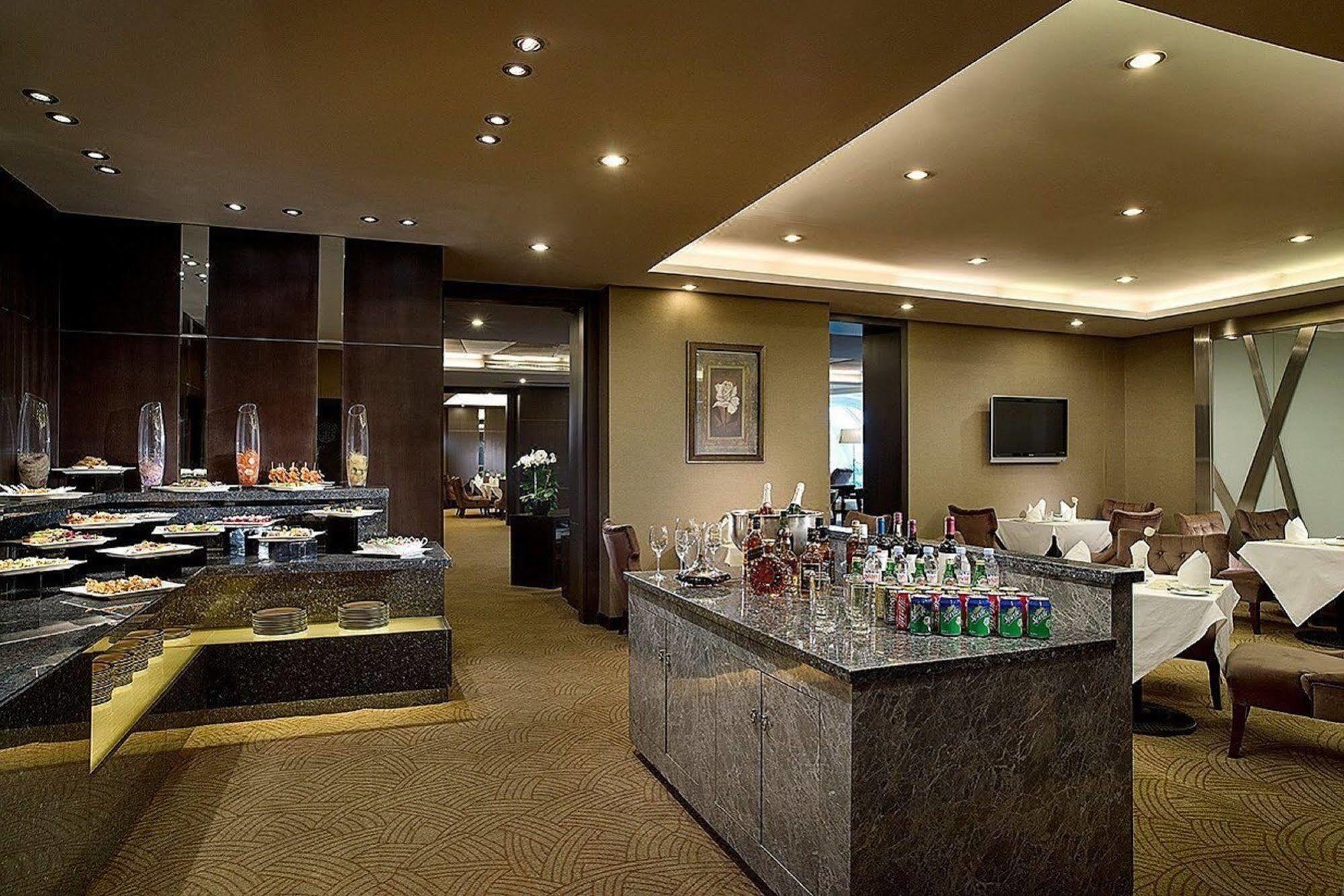 Celebrity International Grand Hotel Peking  Buitenkant foto