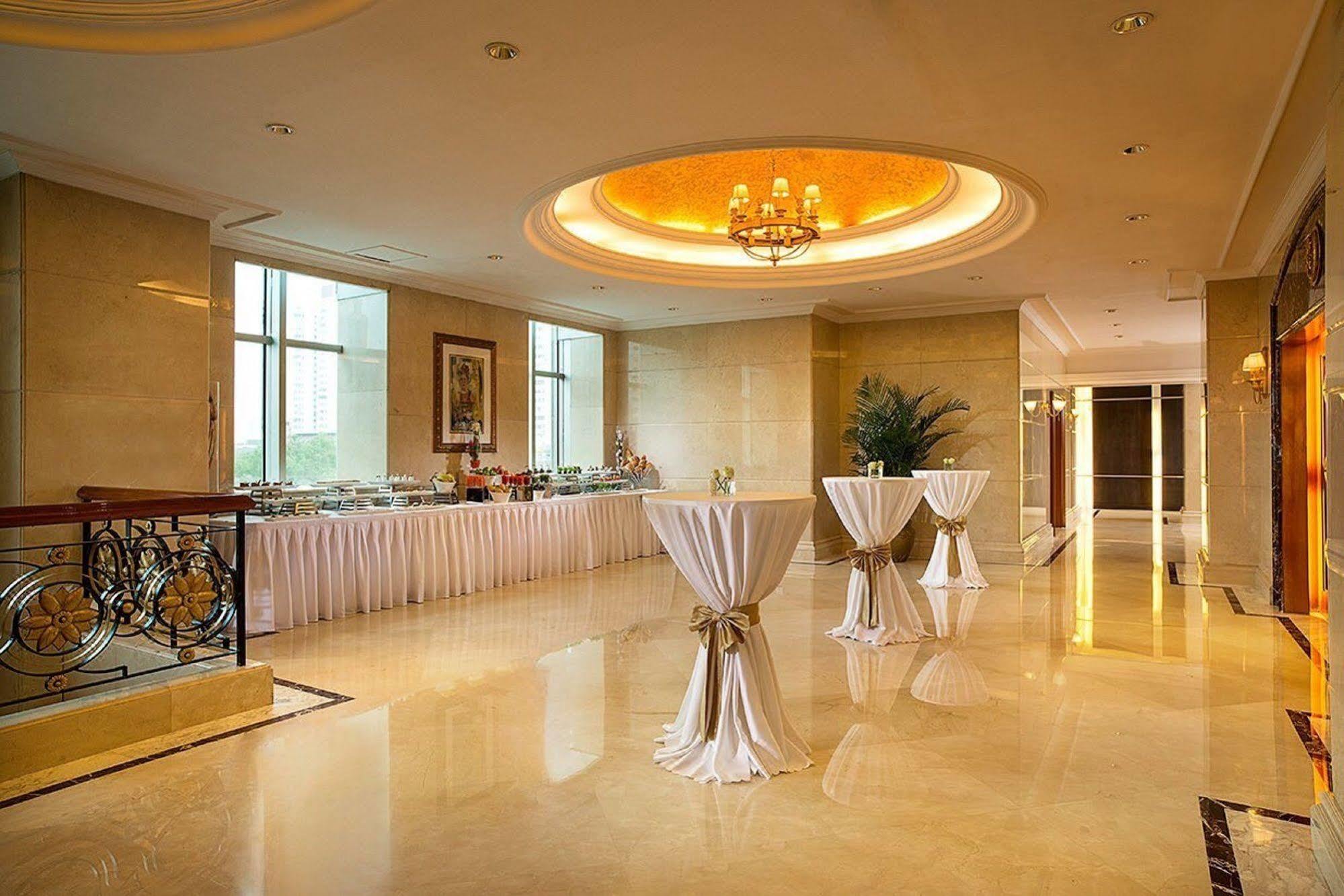Celebrity International Grand Hotel Peking  Buitenkant foto